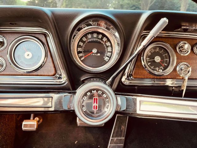 1966 Oldsmobile 98 Holiday coupe  - 20898616 - 21