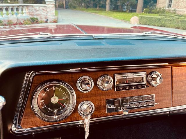 1966 Oldsmobile 98 Holiday coupe  - 20898616 - 24