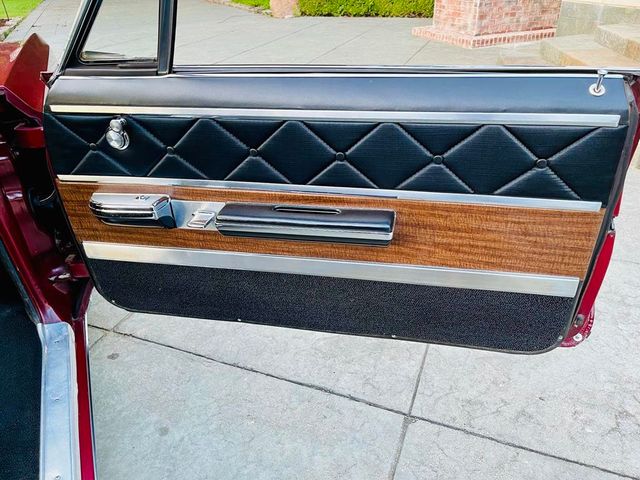 1966 Oldsmobile 98 Holiday coupe  - 20898616 - 29