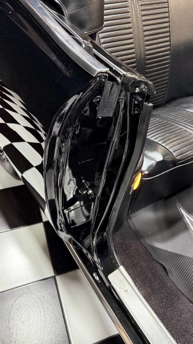 1966 Pontiac GTO 389cid 3x2bbl TRI POWER CONVERTIBLE AUTO REDLINES - 22905262 - 62