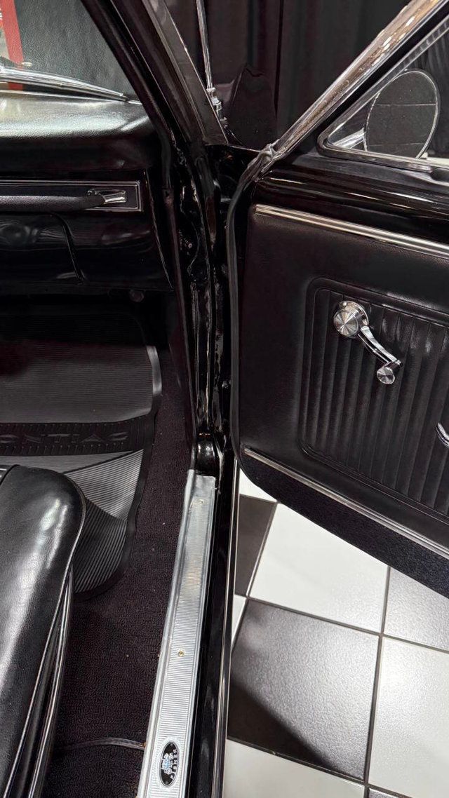 1966 Pontiac GTO 389cid 3x2bbl TRI POWER CONVERTIBLE AUTO REDLINES - 22905262 - 64