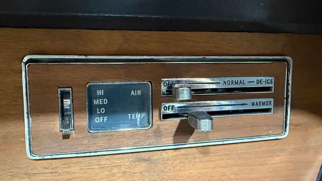 1966 Pontiac GTO 389cid 3x2bbl TRI POWER CONVERTIBLE AUTO REDLINES - 22905262 - 71