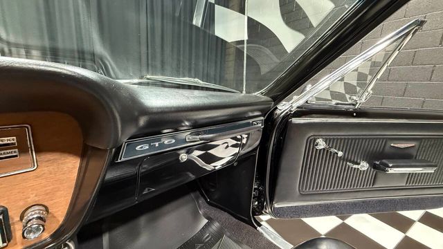 1966 Pontiac GTO 389cid 3x2bbl TRI POWER CONVERTIBLE AUTO REDLINES - 22905262 - 76