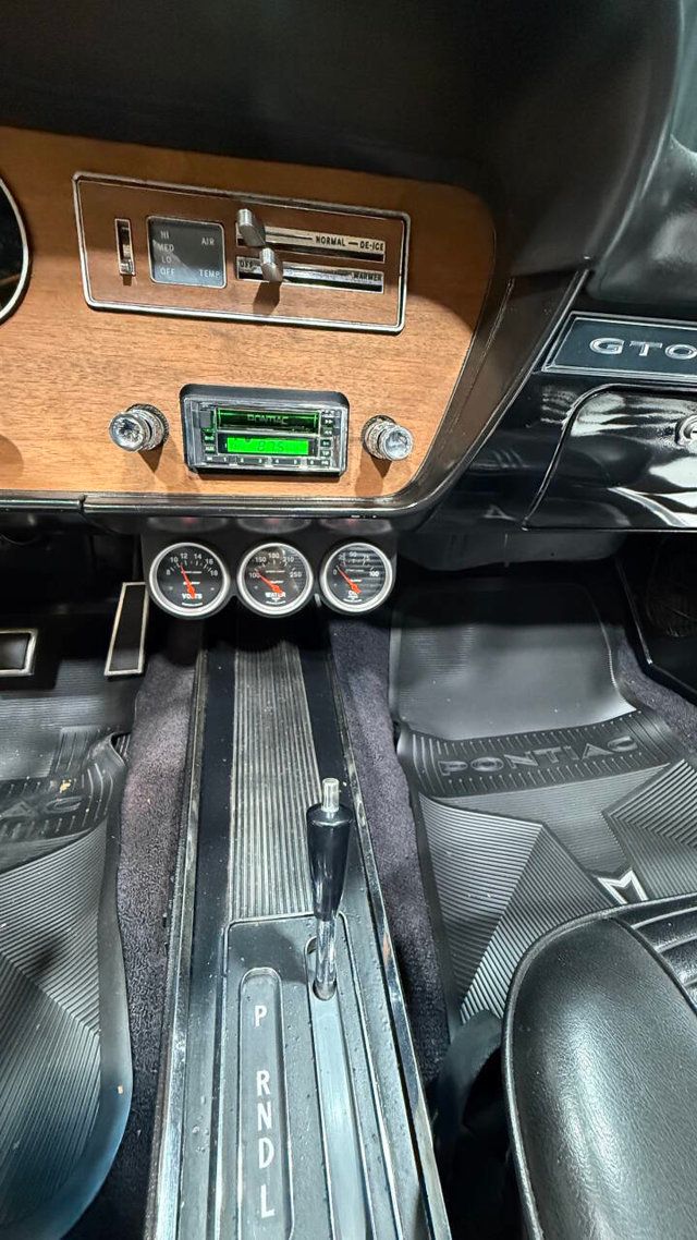 1966 Pontiac GTO 389cid 3x2bbl TRI POWER CONVERTIBLE AUTO REDLINES - 22905262 - 77