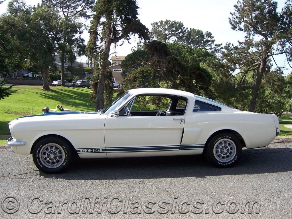 1966 Shelby GT-350 FASTBACK - 9662307 - 32