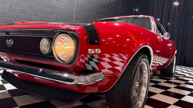 1967 Chevrolet Camaro 502cid CRATE ENGINE OVERDRIVE 700R4 WILWOOD AC - 22951171 - 23