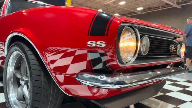 1967 Chevrolet Camaro 502cid CRATE ENGINE OVERDRIVE 700R4 WILWOOD AC - 22951171 - 24