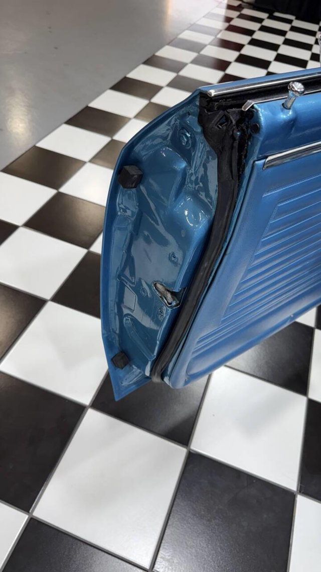 1967 Chevrolet Chevelle 396cid - MARINA BLUE - BUCKETS - CONSOLE - TILT - - 22982604 - 25