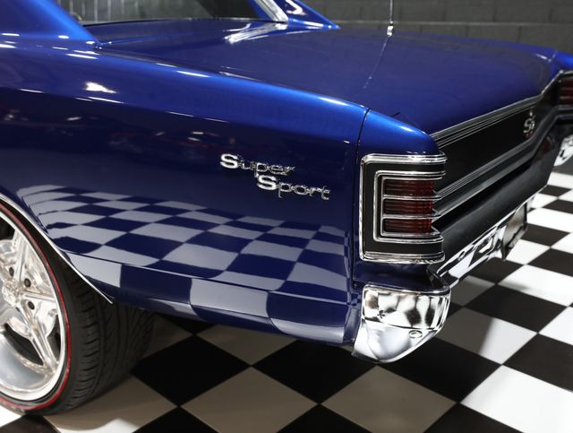 1967 Chevrolet Chevelle PRO TOURING - MODERN 6.0 V8 - 4L80 - VIPER BLUE - 23056711 - 25