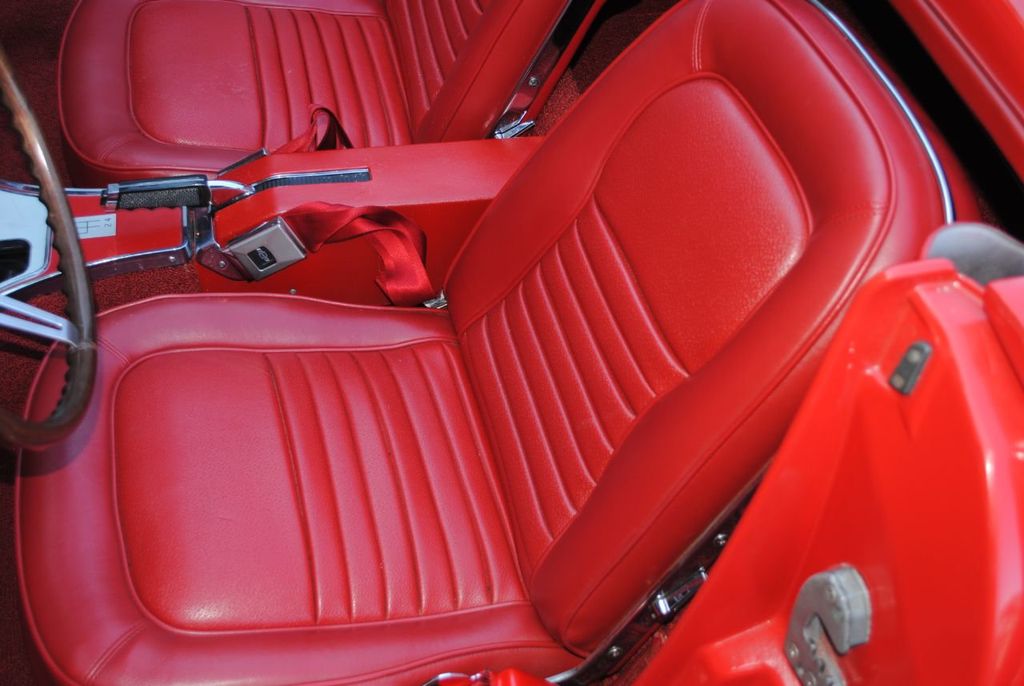 1967 Chevrolet Corvette  - 19967271 - 16