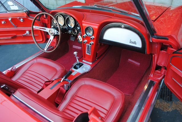 1967 Chevrolet Corvette  - 19967271 - 21