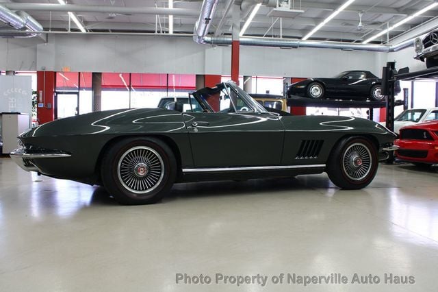 1967 Chevrolet Corvette Convertible - 22786542 - 11