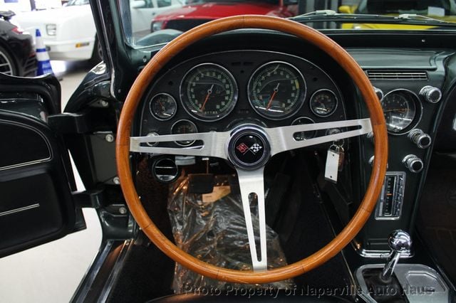1967 Chevrolet Corvette Convertible - 22786542 - 25