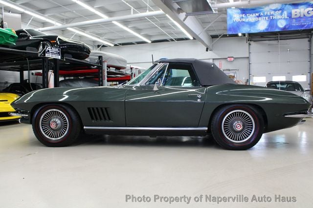 1967 Chevrolet Corvette Convertible - 22786542 - 70