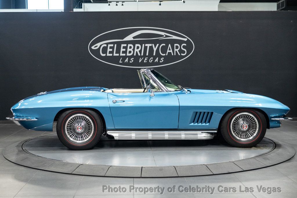 1967 Chevrolet Corvette Convertible 427 Restomod  - 22982775 - 11