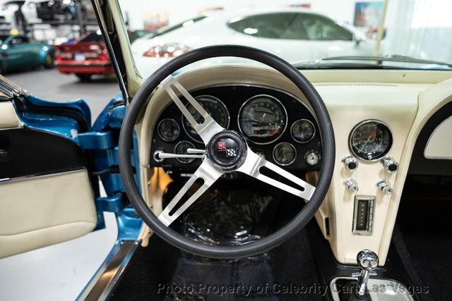 1967 Chevrolet Corvette Convertible 427 Restomod  - 22982775 - 32