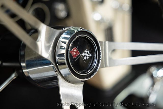 1967 Chevrolet Corvette Convertible 427 Restomod  - 22982775 - 33