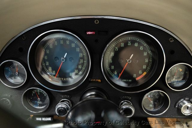 1967 Chevrolet Corvette Convertible 427 Restomod  - 22982775 - 35