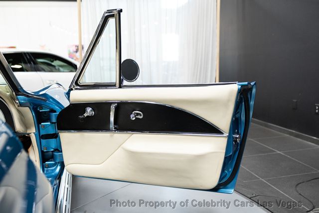 1967 Chevrolet Corvette Convertible 427 Restomod  - 22982775 - 44