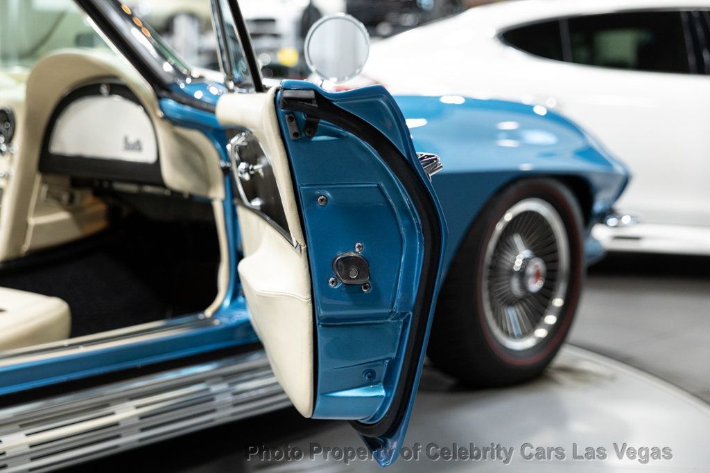 1967 Chevrolet Corvette Convertible 427 Restomod  - 22982775 - 51
