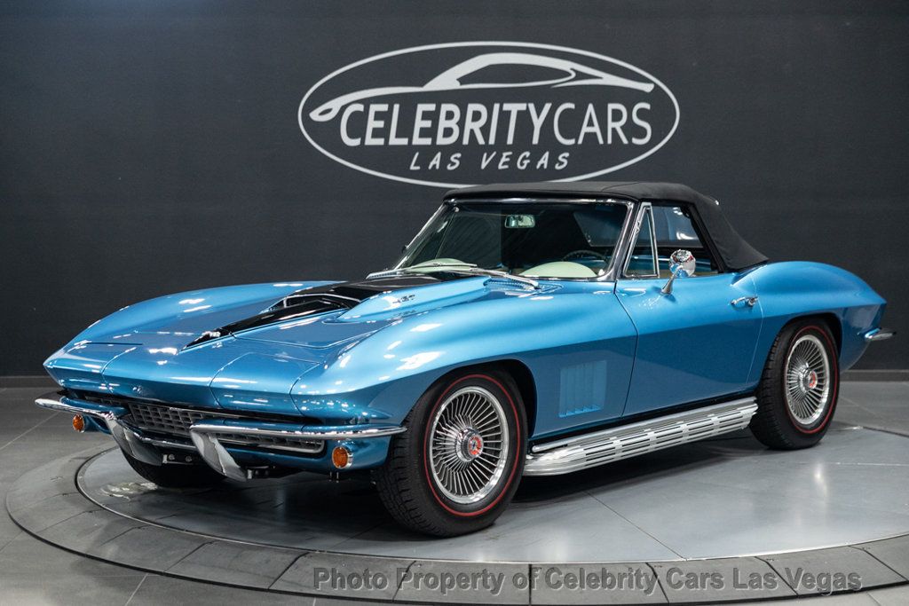 1967 Chevrolet Corvette Convertible 427 Restomod  - 22982775 - 69
