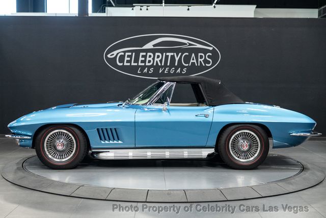 1967 Chevrolet Corvette Convertible 427 Restomod  - 22982775 - 70