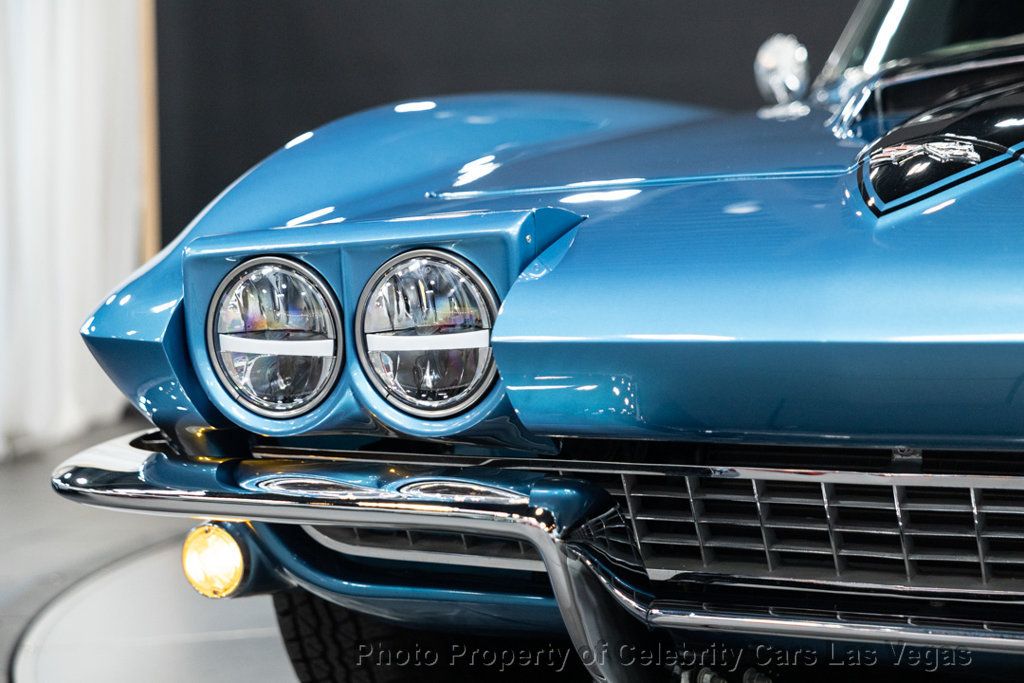 1967 Chevrolet Corvette Convertible 427 Restomod  - 22982775 - 79