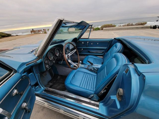 1967 Chevrolet Corvette Sting Ray 1967 Chevrolet Corvette Stingray - 21064998 - 16