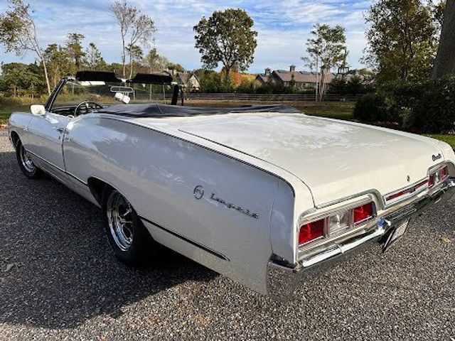 1967 Chevrolet Impala Convertible For Sale - 22176312 - 6