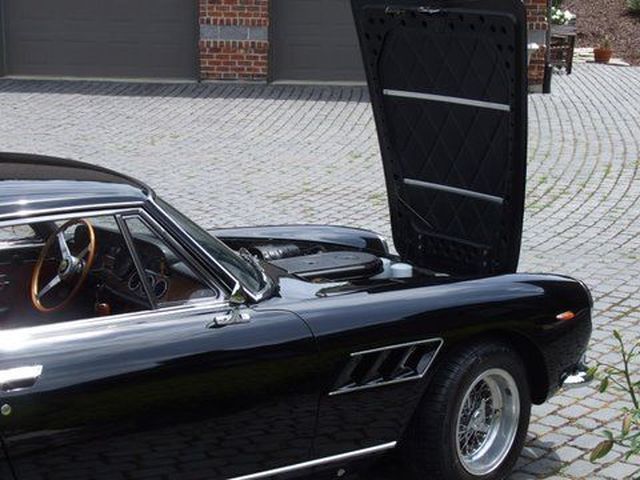 1967 Ferrari 330 GT GT Single Headlights - 3205060 - 1