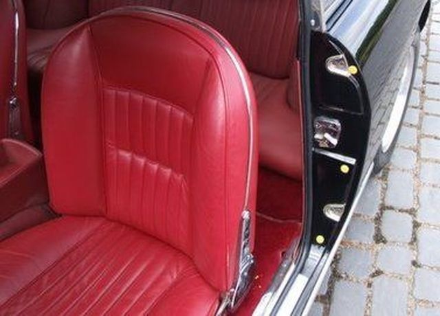 1967 Ferrari 330 GT GT Single Headlights - 3205060 - 7