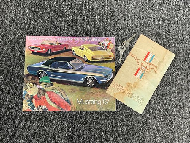 1967 Ford Mustang Convertible  - 21954107 - 27