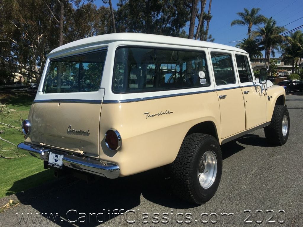 1967 International Harvester Travelall  - 20249817 - 9