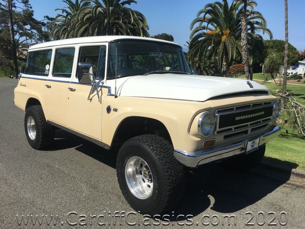 1967 International Harvester Travelall  - 20249817 - 2