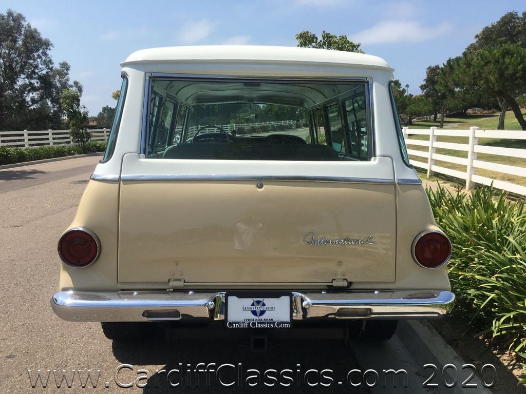 1967 International Harvester Travelall  - 20249817 - 38