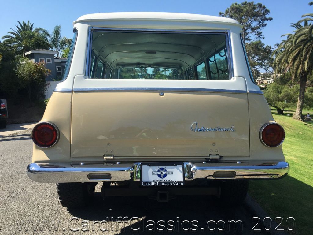 1967 International Harvester Travelall  - 20249817 - 8