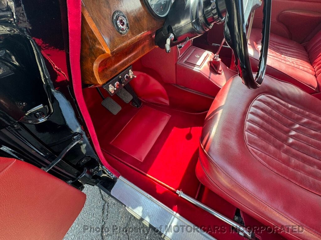 1967 Jaguar 340 ABSOLUTELY STUNNING AS WELL AS SUCH A PLEASURE TO DRIVE!! - 23020965 - 16