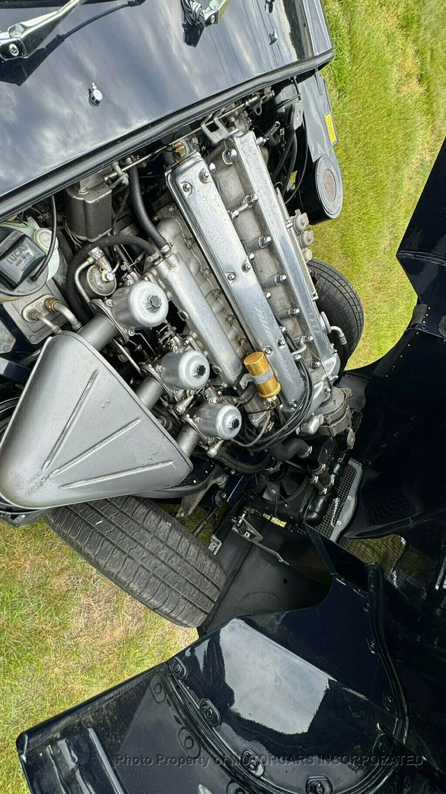 1967 Jaguar E-Type FHC  - 23037798 - 25