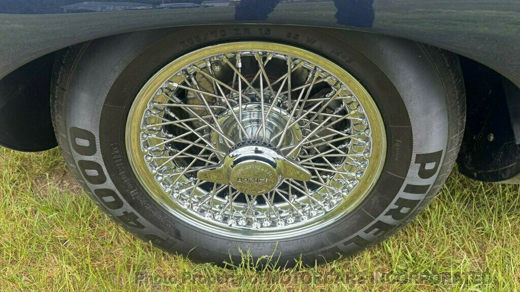 1967 Jaguar E-Type FHC  - 23037798 - 29