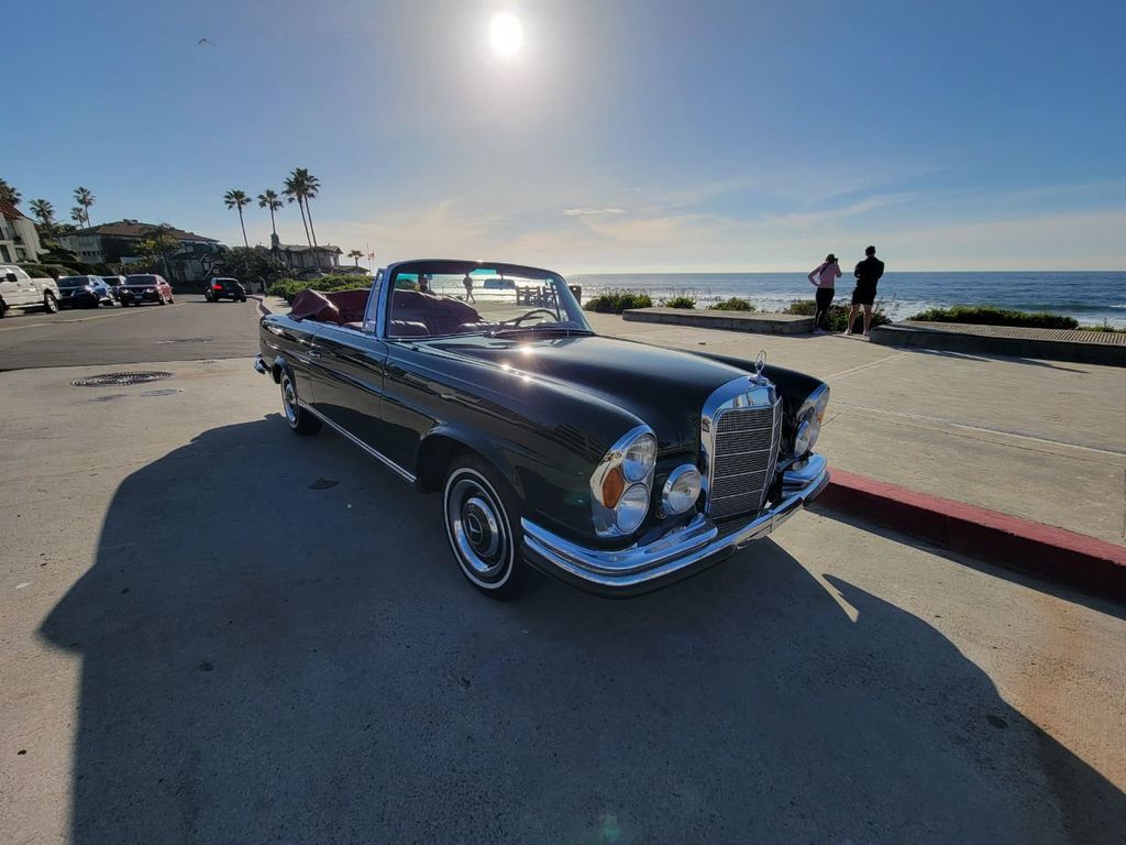 1967 Mercedes-Benz 250SE CONVERTIBLE, MANUAL TRANSMISSION, RESTORED! - 21761289 - 2