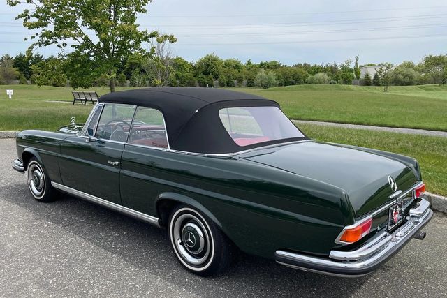 1967 Mercedes-Benz 250SE CONVERTIBLE, MANUAL TRANSMISSION, RESTORED! - 21761289 - 44