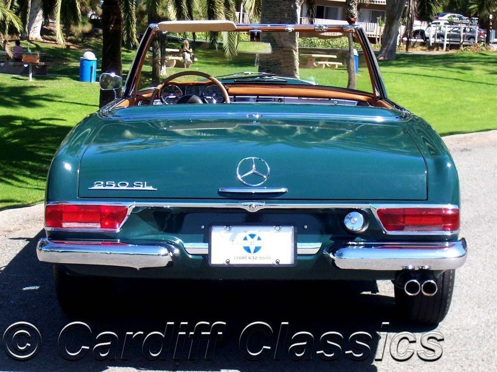 1967 Mercedes-Benz 250SL Pagoda Roadster - 11466556 - 11