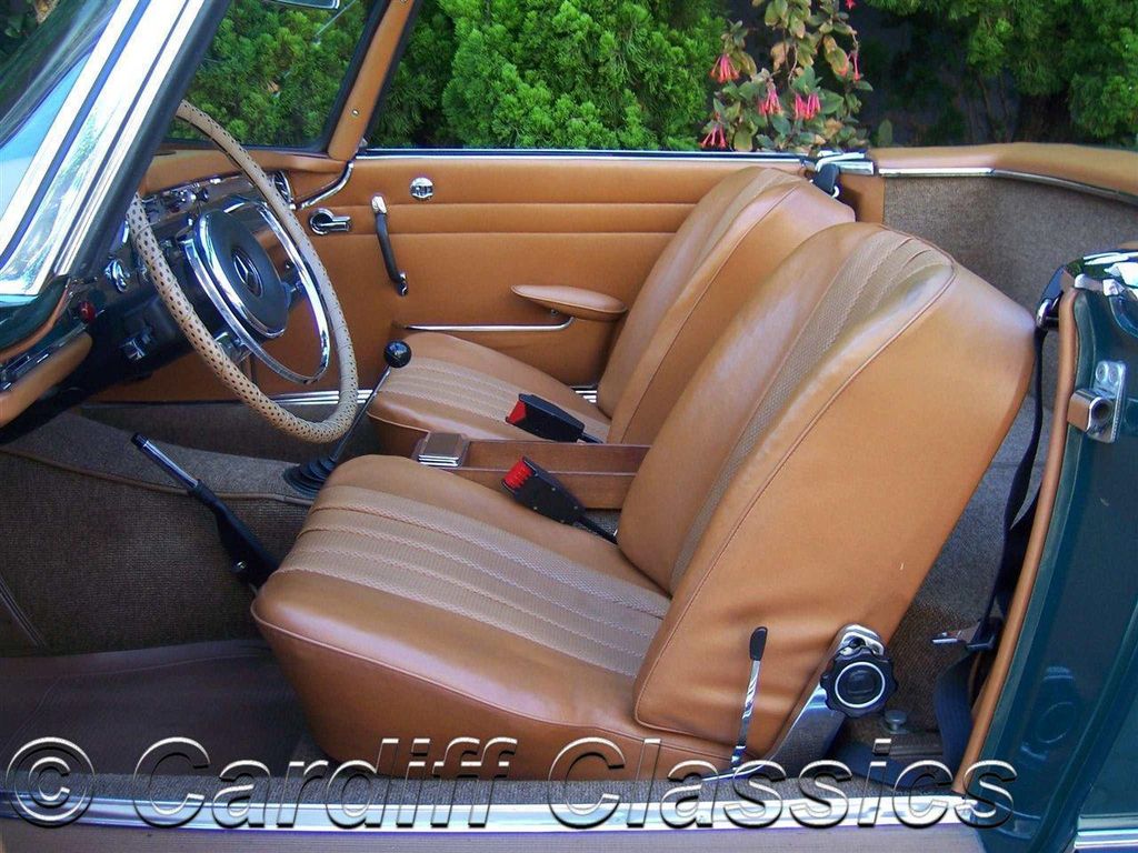 1967 Mercedes-Benz 250SL Pagoda Roadster - 11466556 - 15