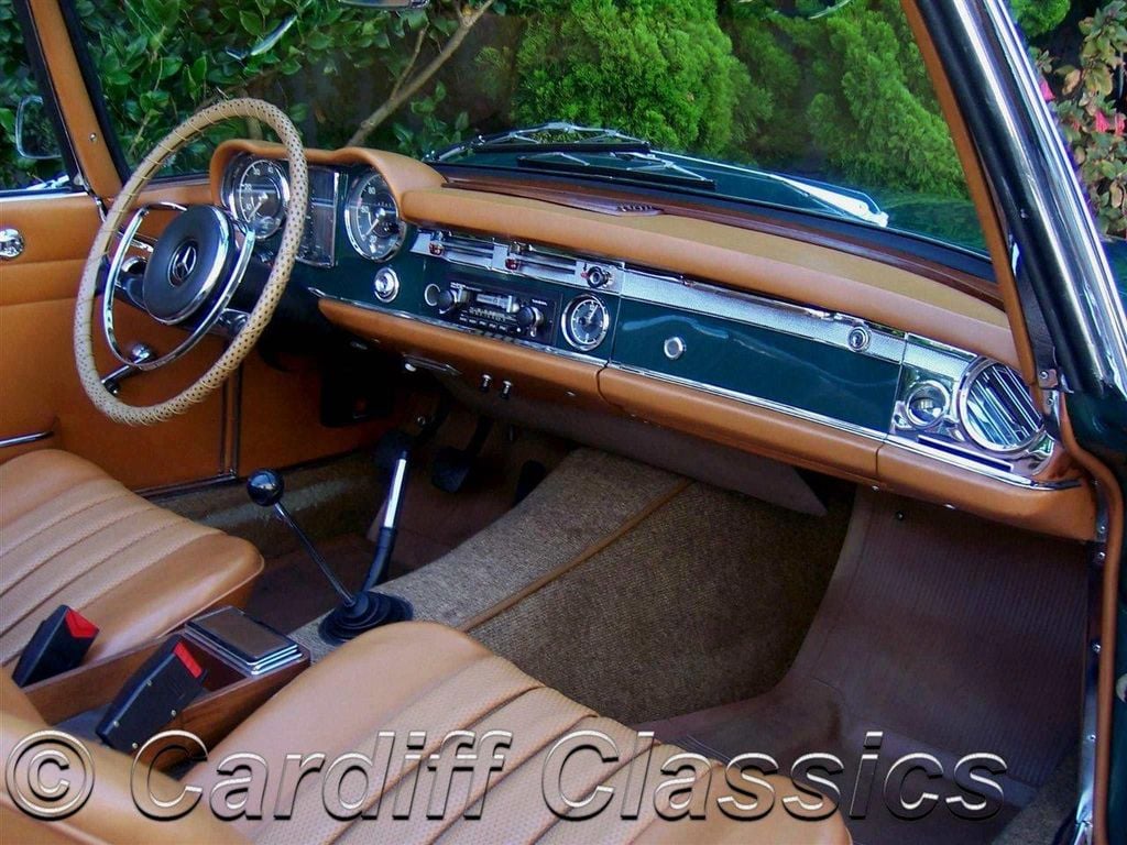 1967 Mercedes-Benz 250SL Pagoda Roadster - 11466556 - 1