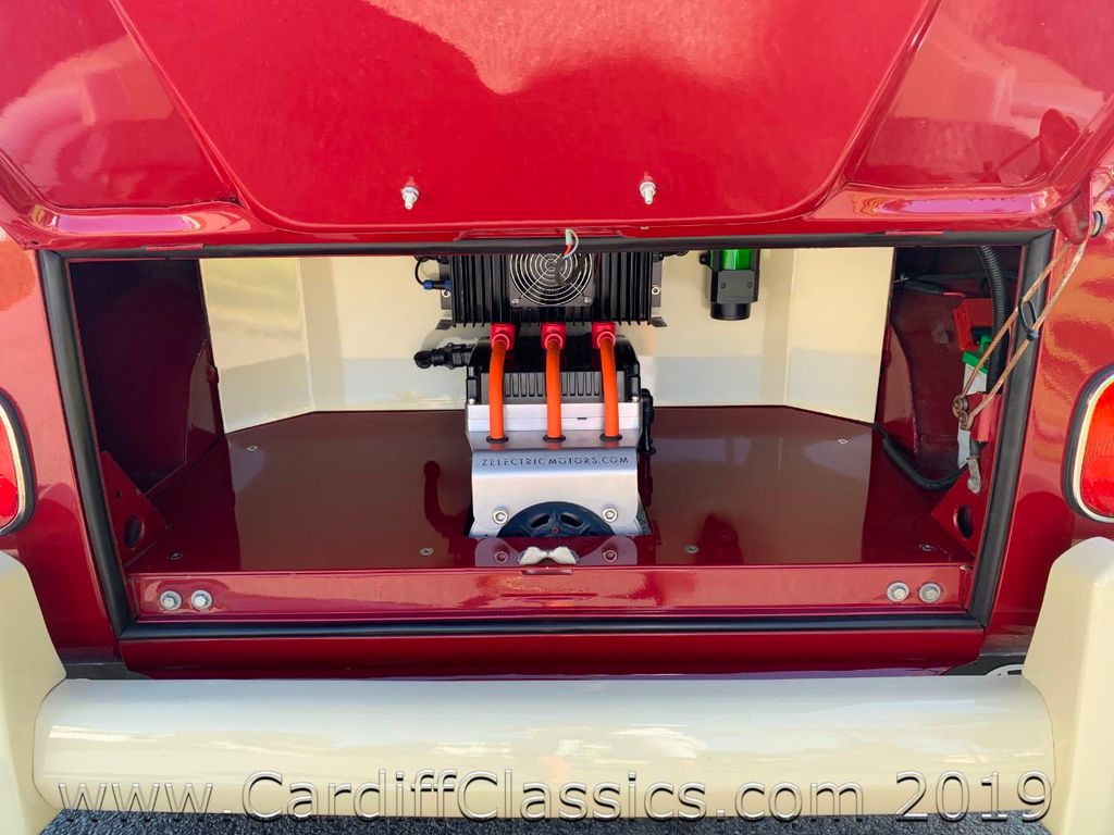 1967 Volkswagen 21 Window Bus  - 19258424 - 35