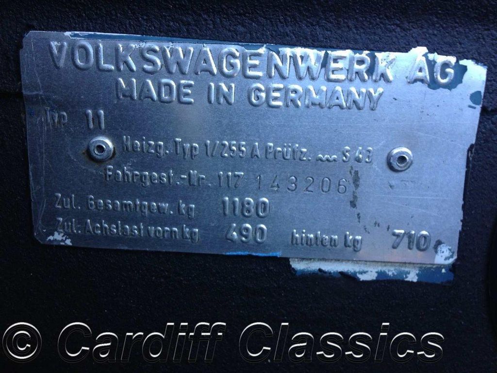 1967 Volkswagen Beetle DeLux Sedan - 12541296 - 21