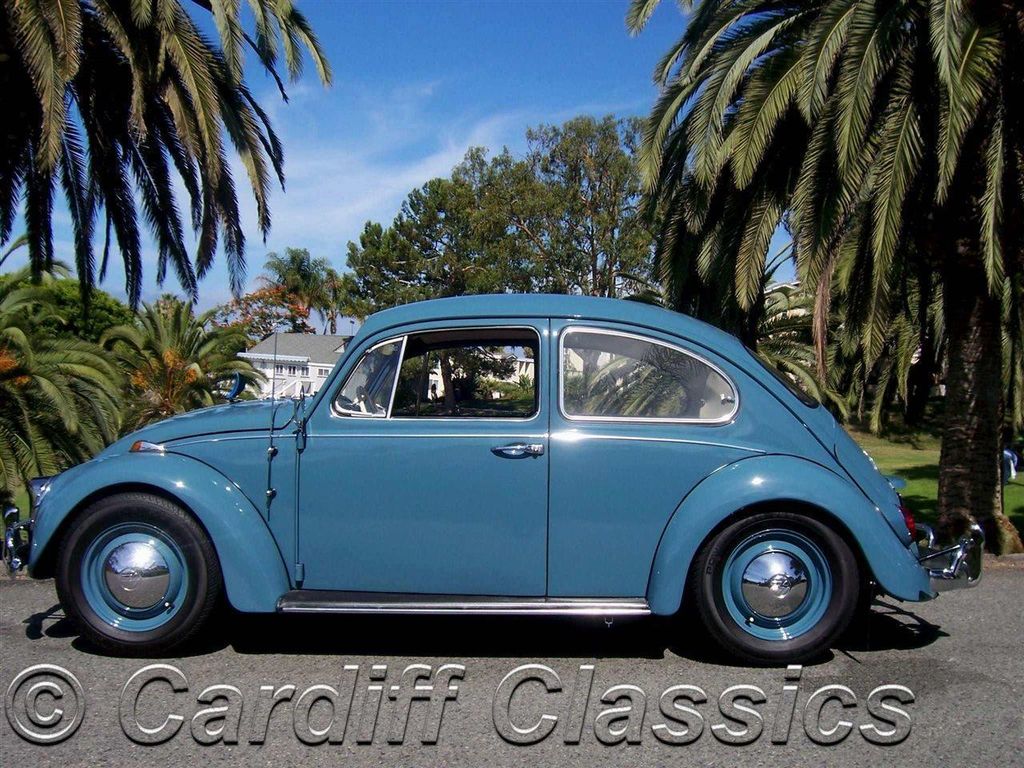 1967 Volkswagen Beetle DeLux Sedan - 12541296 - 4