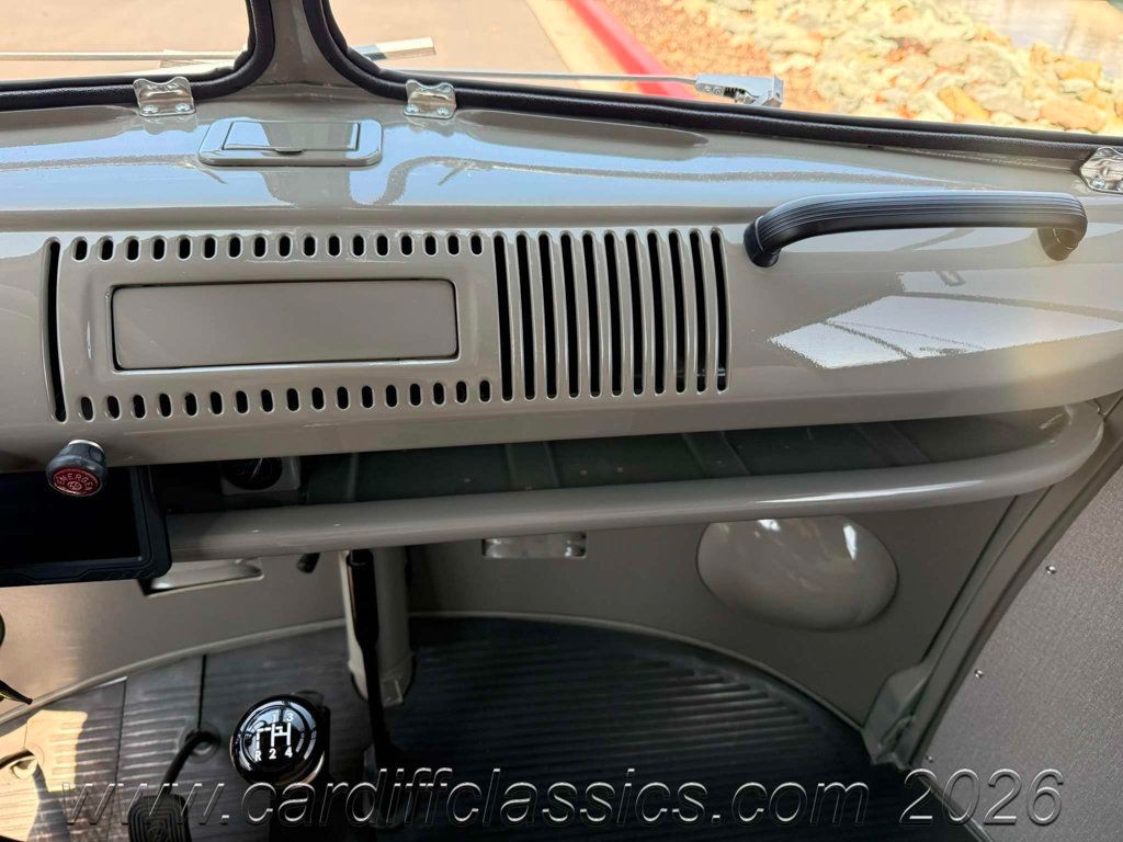 1967 Volkswagen Panel Bus  - 22980410 - 21