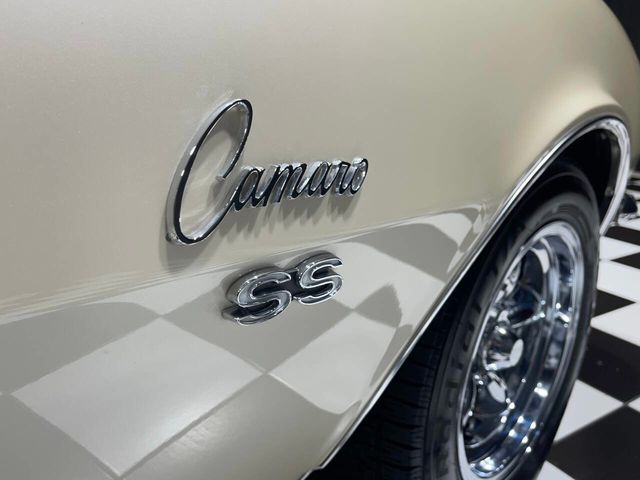 1968 Chevrolet Camaro PEARL WHITE - 22944649 - 33