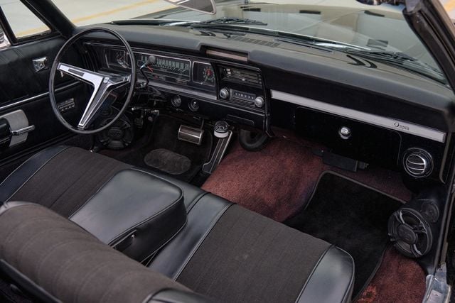 1968 Chevrolet Impala Convertible Custom Lowrider - 22399397 - 40